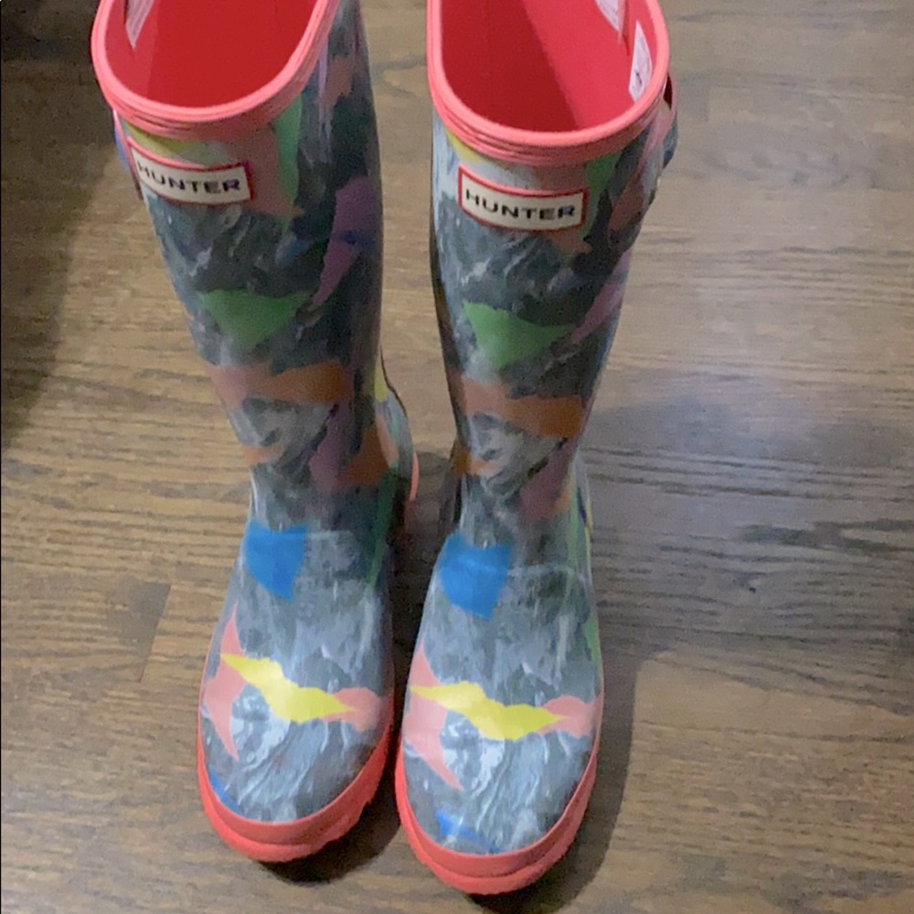 Hunter multi colored